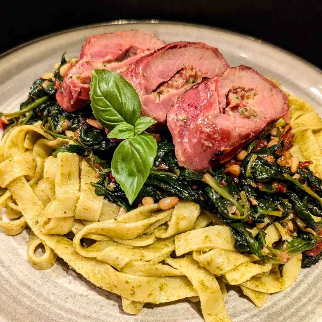 Gevulde kalfsoester met pasta pesto en spinazie ðð»ðð»